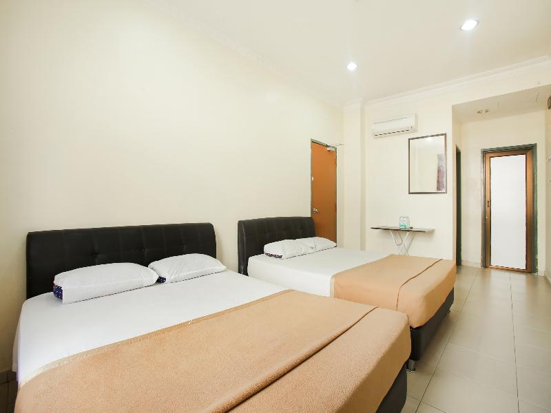 โอโย 89536 ฮัซริส โฮเต็ล Hotel บาตู ปาฮัท ภายนอก รูปภาพ
